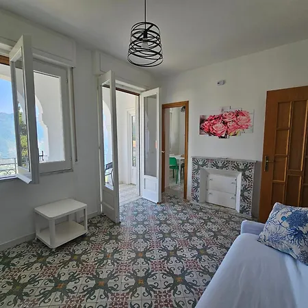 Blue Sunset Равелло